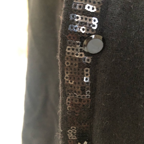 BANANA REPUBLIC BLACK EXTRA FINE WOOL CARDIGAN - Picture 3 of 4